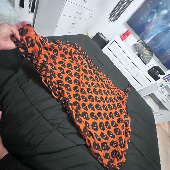 Skull scarf - Picture 2 of 4